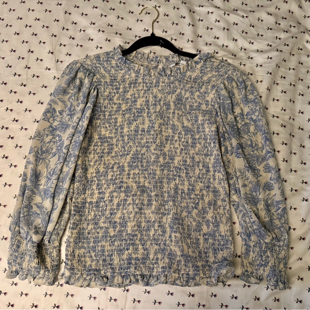 Express balloon sleeve blouse size medium